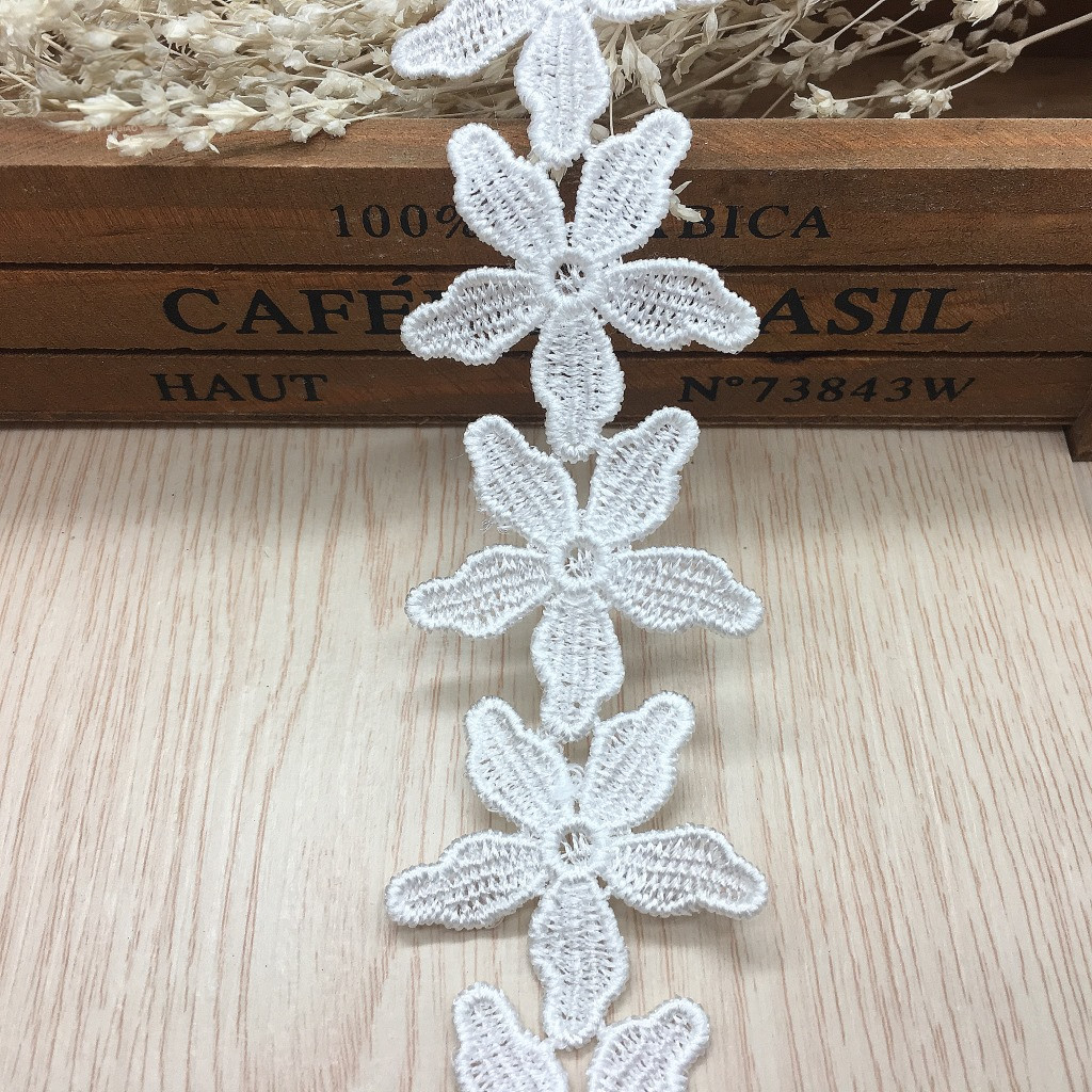 Lace Ribbon Trim - Embroidered Five-leaf Flower Ornament Lace Fabric
